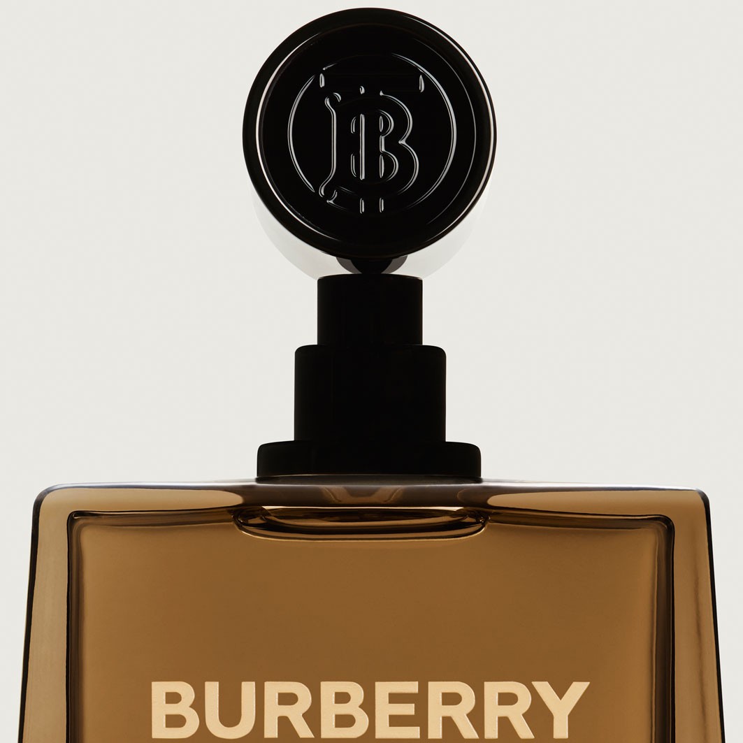 未開封品　BURBERRY HERO Eau de Parfum 50ml CD87B463-D56D-4DFB-A1D7-