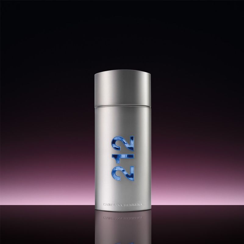 香水(ユニセックス) CAROLINA HERRERA 212 NYC 60ml 香水(ユニセックス) CAROLINA HERRERA 212 NYC 60ml Amazon.com